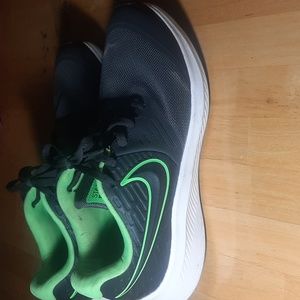 Nike Star Runner 2.0 Road Running Shoes